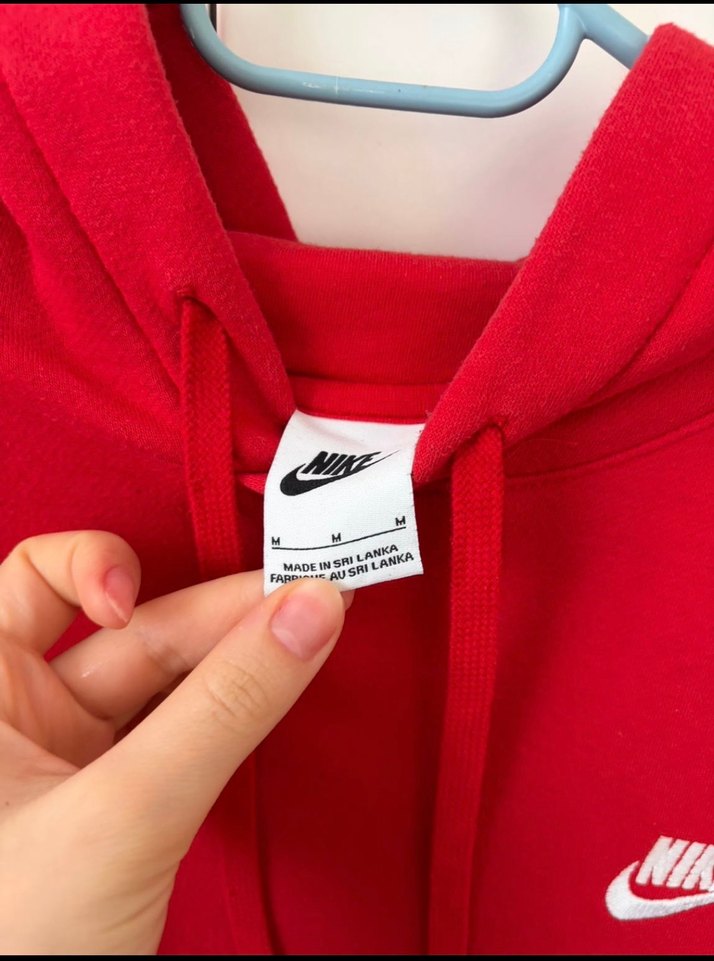 Nike Kırmızı Kapüşonlu Sweatshirt - Görsel 2