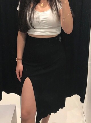Bershka fitilli yırtmaçlı etek