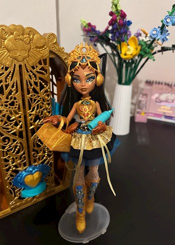 Beden Monster High Skulltimate Secret Cleo