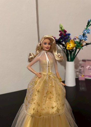 Barbie Holiday 2023 Mutlu Yıllar bebeği