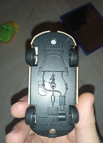 Beden Renk sürükle bırak ve hotwheels arabalar