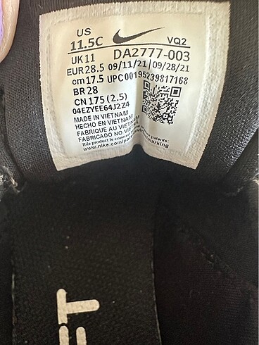 28 Beden siyah Renk Nike cırt cırtlı siyah çocuk spor ayakkabı