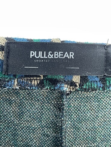 s Beden çeşitli Renk Pull and Bear Düz Kesim %70 İndirimli.