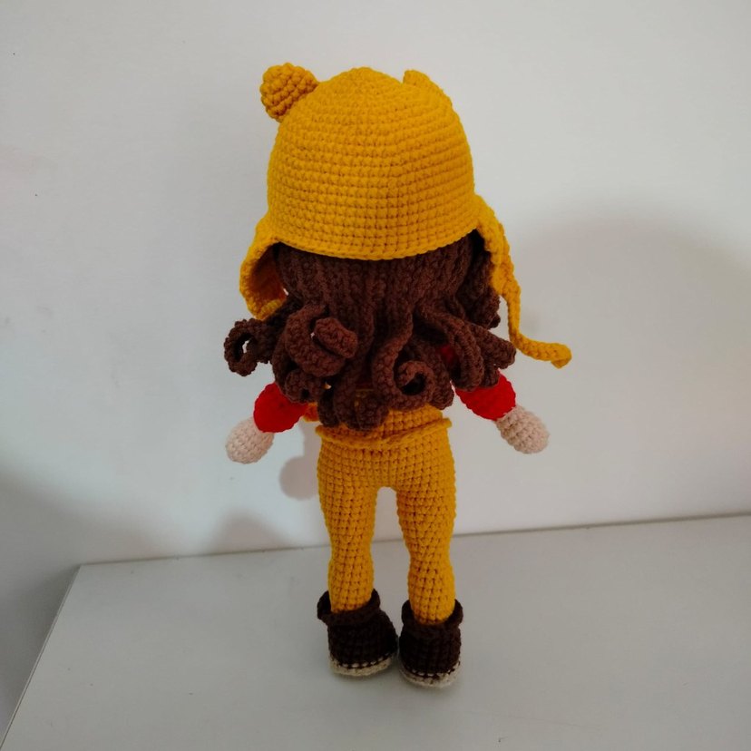 Renkli Sarı Örgü Bebek ve Ayıcık Şapka. Amigurumi bebek. - Görsel 3