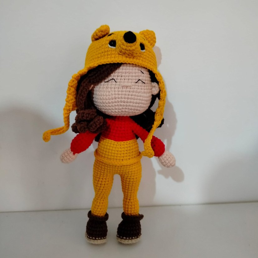 Renkli Sarı Örgü Bebek ve Ayıcık Şapka. Amigurumi bebek. - Görsel 2