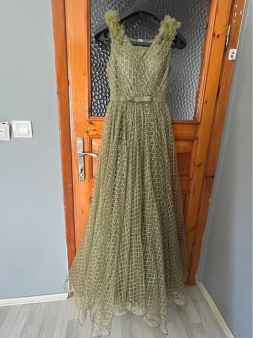 Söz/nişan elbisesi