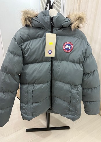 Diğer Canada Goose Sisme Kapusonlu Mont