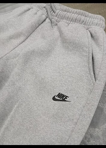 Nike GRİ EŞOFMAN 