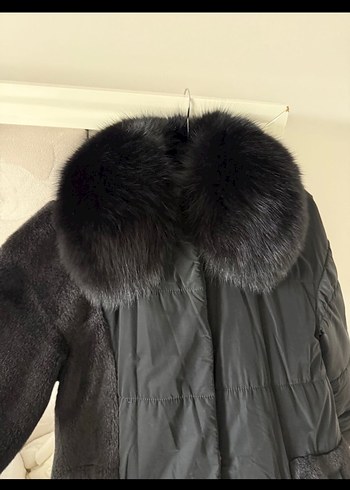 Kadın Siyah Uzun Kürklü Kışlık Mont - Görsel 2