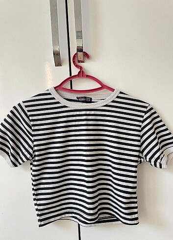 Çizgili t-shirt 