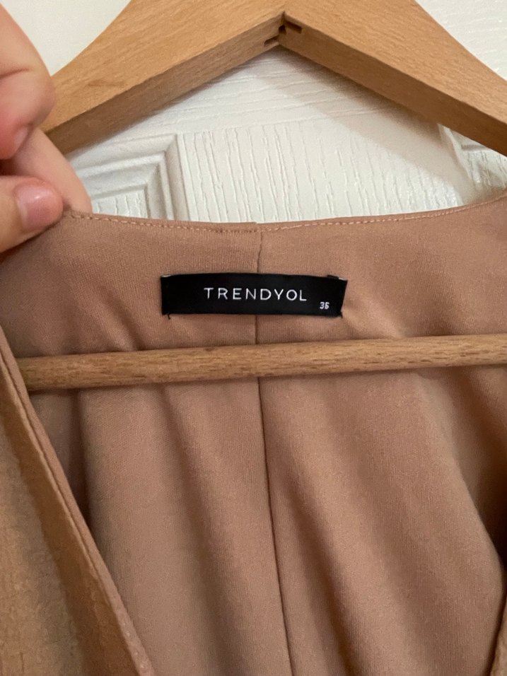 Bej Midi V Yaka Elbiss - Görsel 3