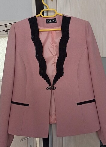 PUDRA PEMBE CEKET