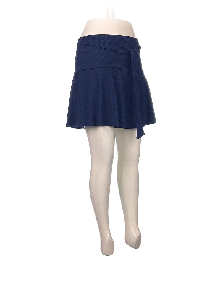 Trendyol & Milla Mini Şort %70 İndirimli. - Görsel 2