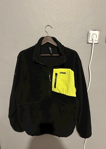 Sarı Cepli Siyah Fermuarlı Erkek Sweatshirt