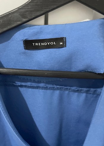 Trendyol & Milla Mavi Keten Midi Elbise, Fırfırlı, V Yaka