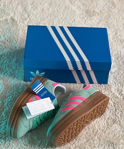 40 Beden turkuaz Renk Adidas Orjinal gazelle bold Premium ayakkabı