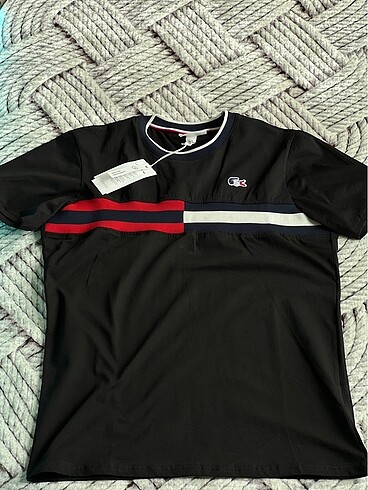 l Beden Lacoste Premium Tshirt