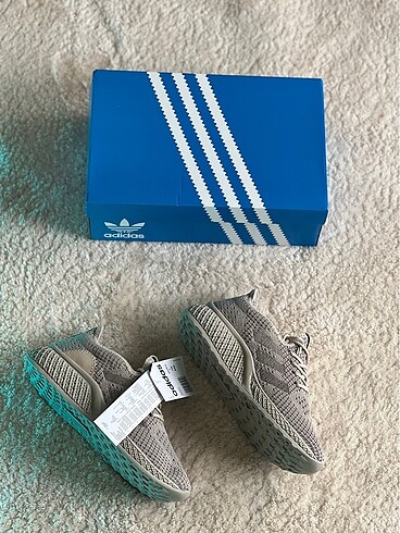 43 Beden camel Renk Adidas shadow Orjinal Premium ayakkabı