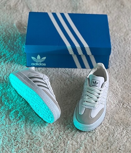 37 Beden beyaz Renk Adidas samba Premium ayakkabı