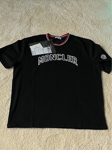 Moncler t-shirt