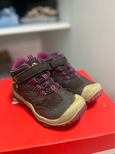 #Merrell #bot