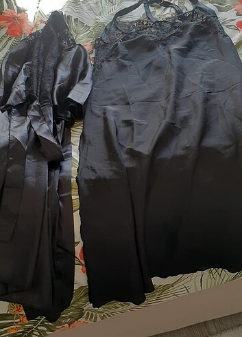 xl Beden Siyah saten gecelik