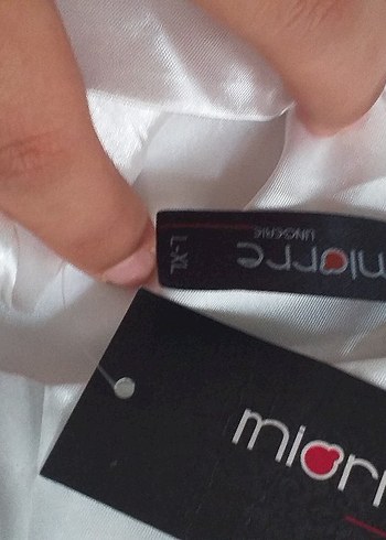 Kadın Parlak Beyaz Saten Pijama Takımı - Görsel 2