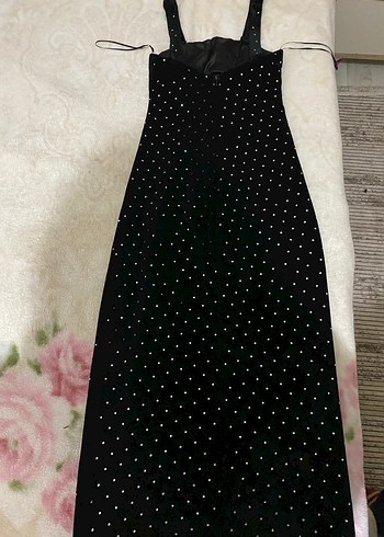 Pul Detaylı Siyah Uzun Abiye Elbise - Görsel 2