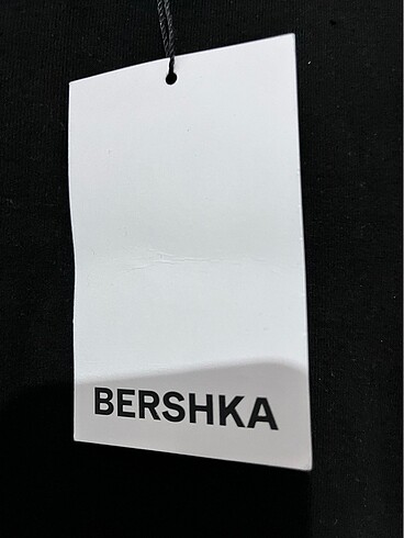 Bershka BERSHKA ETİKETLİ SİYAH ELBİSE