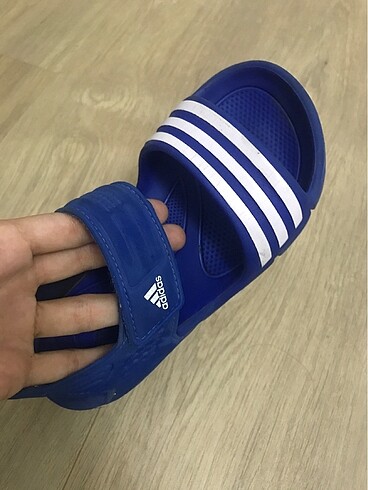33 Beden Orjinal adidas çocuk sandalet