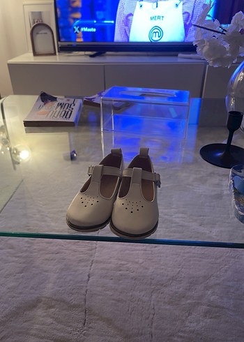 Kız Çocuk Beyaz Tokalı Babet - Görsel 3