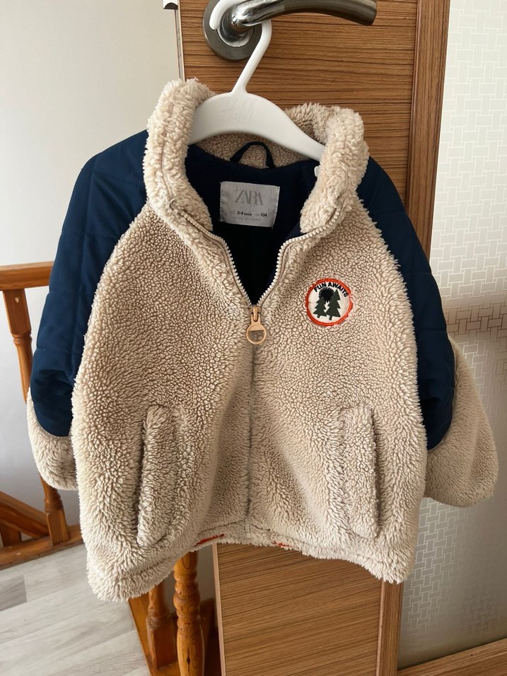 Çocuk Peluş Detaylı Streetwear Mont - Görsel 4