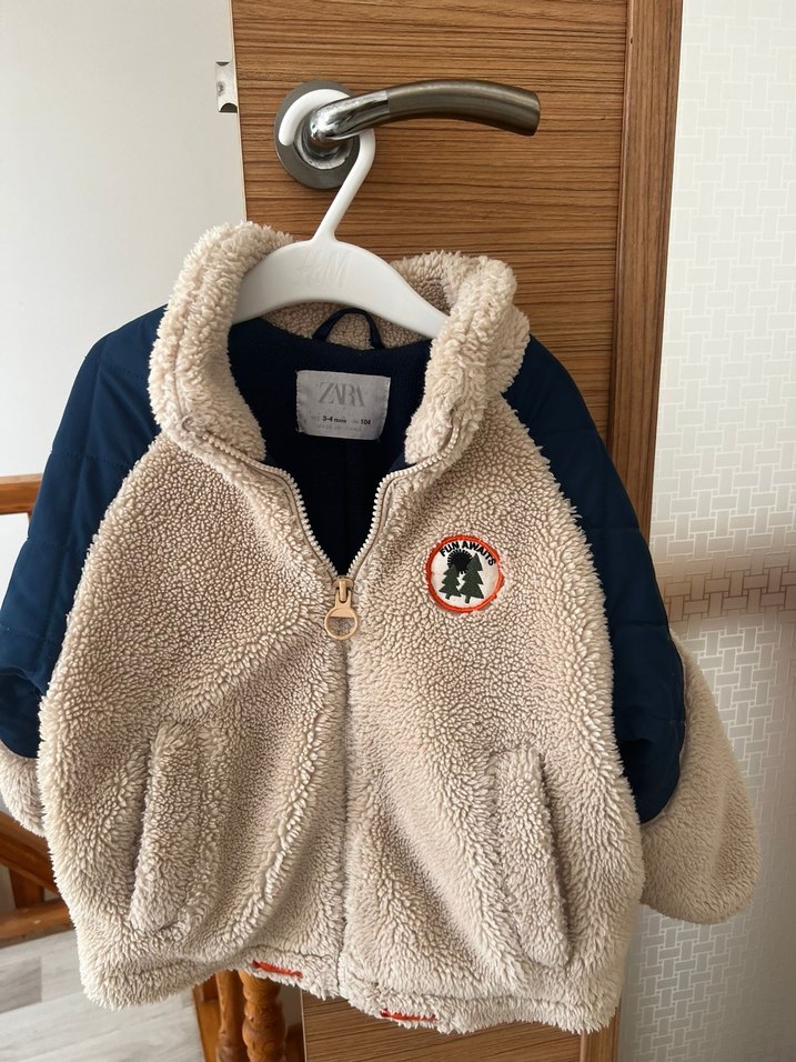 Çocuk Peluş Detaylı Streetwear Mont - Görsel 2