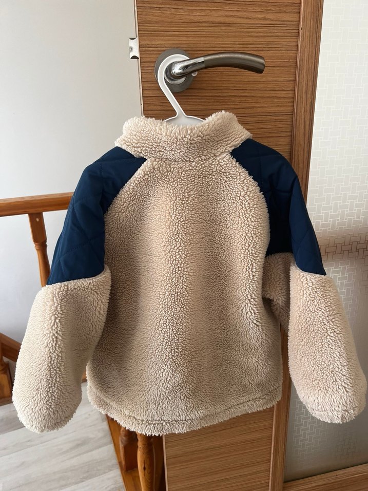 Çocuk Peluş Detaylı Streetwear Mont - Görsel 3