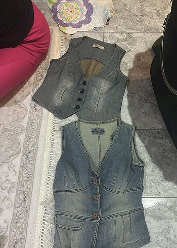 Gri Düğmeli Kolsuz Kadın Denim Yelek