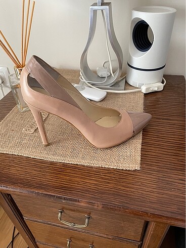 Nude Stiletto