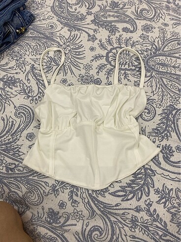 ambar korse saten crop 