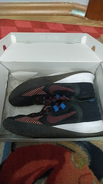 Kyrie flytrap 5