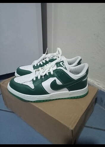 yeşil nike dunk temiz