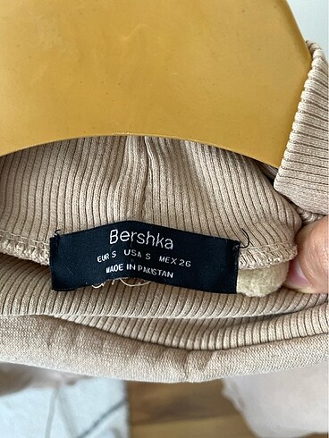 s Beden camel Renk BERSHKA Sweatshirt