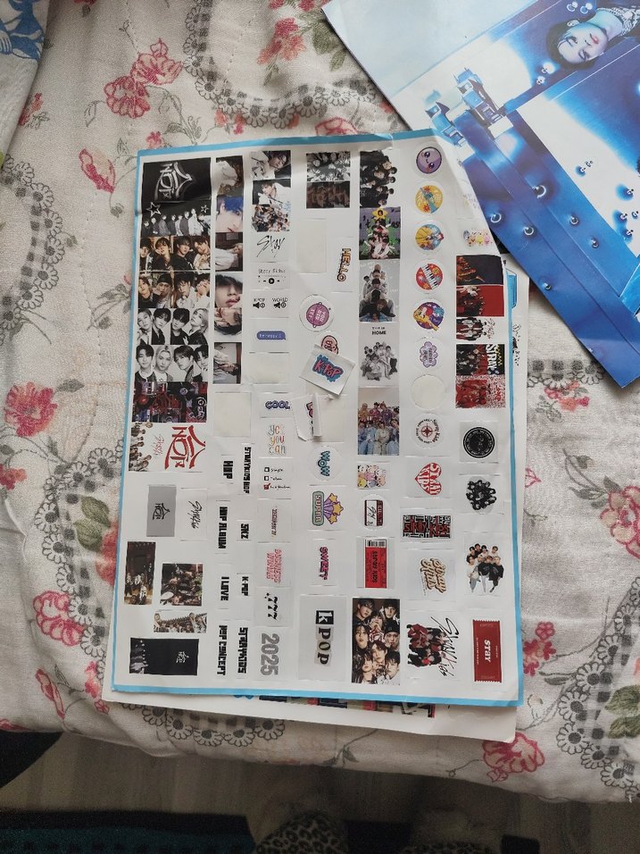 Sticker ve K-pop Fotoğraf Sayfası - Görsel 4
