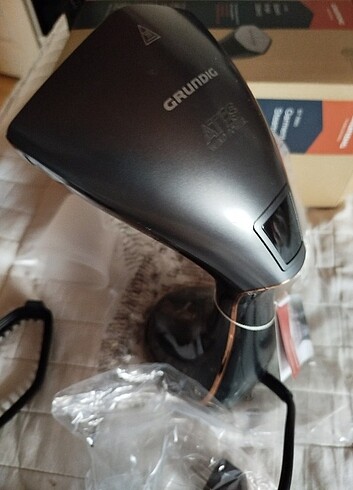 Beden Renk Grundig ST 7950 1600W Buharlı Kırışık Giderici Ütü