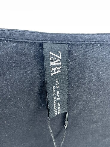 s Beden siyah Renk Zara Kısa Elbise %70 İndirimli.
