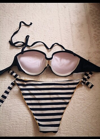 Temiz zi bikini