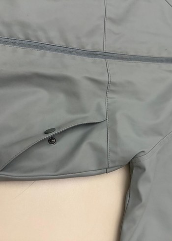 Erkek Çocuk Gri Fermuarlı Yağmurluk - Görsel 4