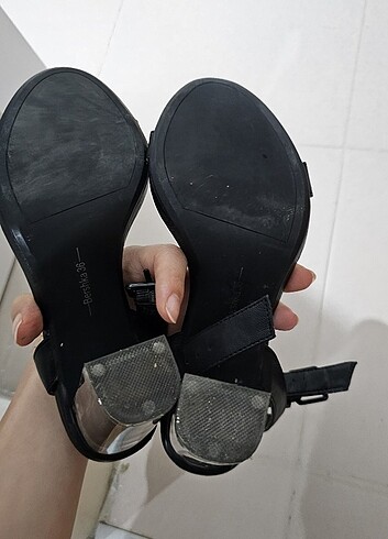 35,5 Beden Bershka topuklu ayakkabı