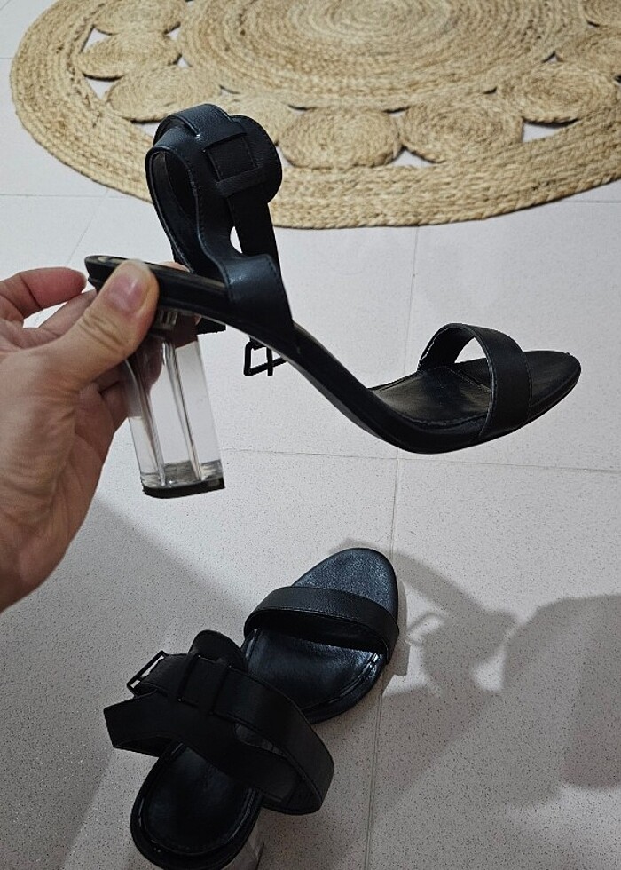 Bershka topuklu ayakkabı - Görsel 4