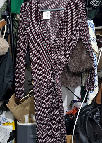 Bordo Çizgili V Yaka Midi Elbise - Görsel 4