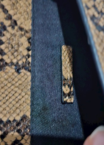 Zincir Detaylı Kahverengi Yılan Derisi Çanta - Görsel 4