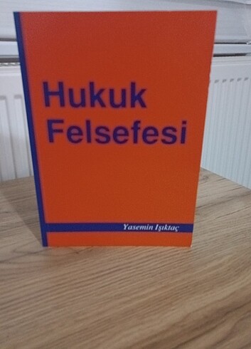 Hukuk Felsefesi Yasemin Işıktaş